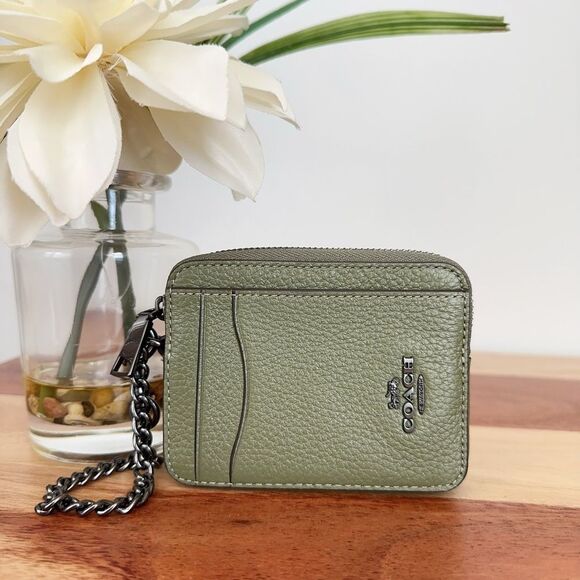 NWT Coach Leather Zip Card Case - Picture 1 of 6